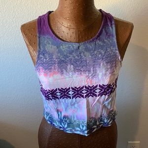 Mimi chica crop tank top❄️